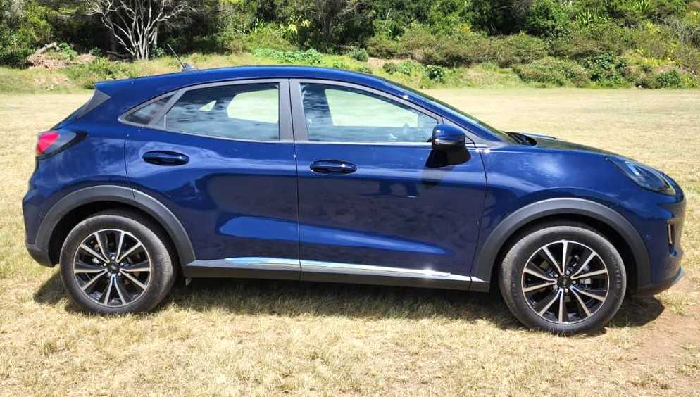 Ford-1.0L EcoBoost Titanium 7AT2023-Eastern-Cape-Motors-Demo/Loaner Fleet