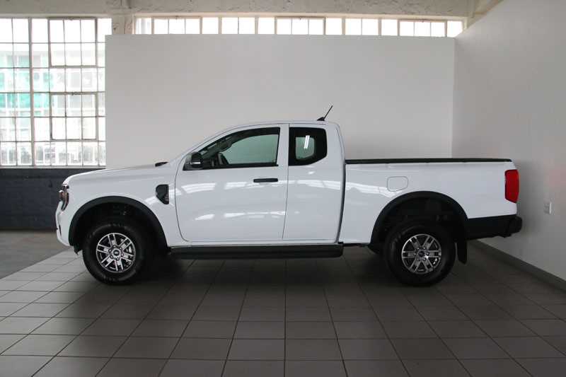 Ford-2.0L Turbo Super Cab XL 4x2 HR 6AT2024-Eastern-Cape-Motors-Demo fleet