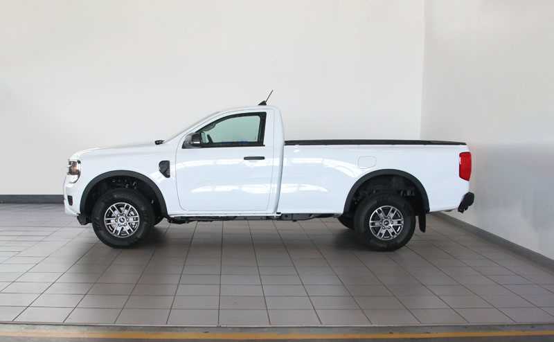 Ford-2.0L Turbo Single Cab XL 4x2 HR 6MT2024-Eastern-Cape-Motors-Demo fleet