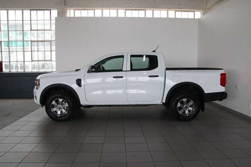 Ford-2.0L Turbo Double Cab XL 4X2 HR 6MT2024-Eastern-Cape-Motors-Demo fleet