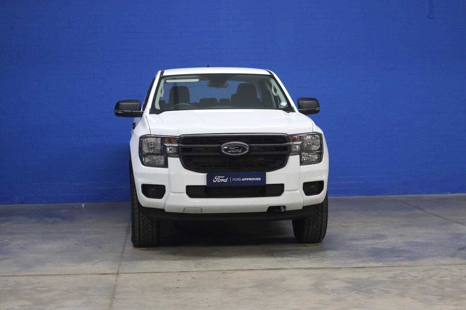 Ford-2.0L Turbo Double Cab XL 4X2 HR 6MT2024-Eastern-Cape-Motors-Demo/Loaner Fleet