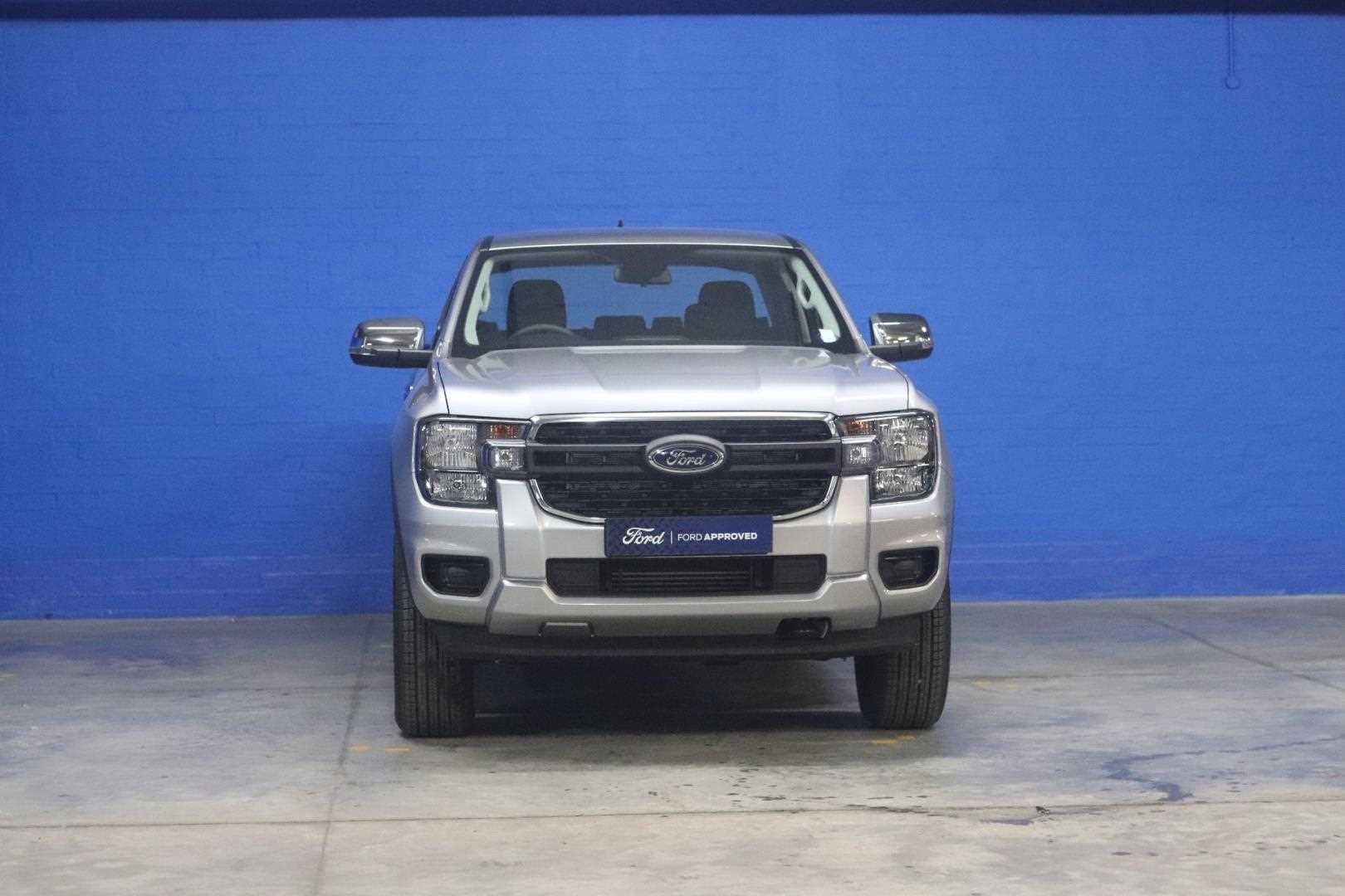 Ford-2.0L Turbo Double Cab XL 4X2 HR 6AT2024-Eastern-Cape-Motors-Demo/Loaner Fleet