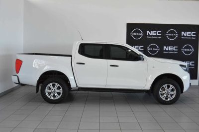 Nissan-2.5D SE Plus 4X4 MT Double Cab2023-Eastern-Cape-Motors-Demonstrator