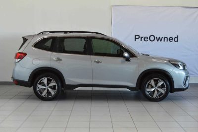 Subaru-2.0 iS ES CVT2020-Eastern-Cape-Motors-Used Car Lot