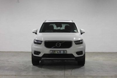 VOLVO-D4 Geartronic AWD Momentum2018-Eastern-Cape-Motors-Demo/Loaner Fleet