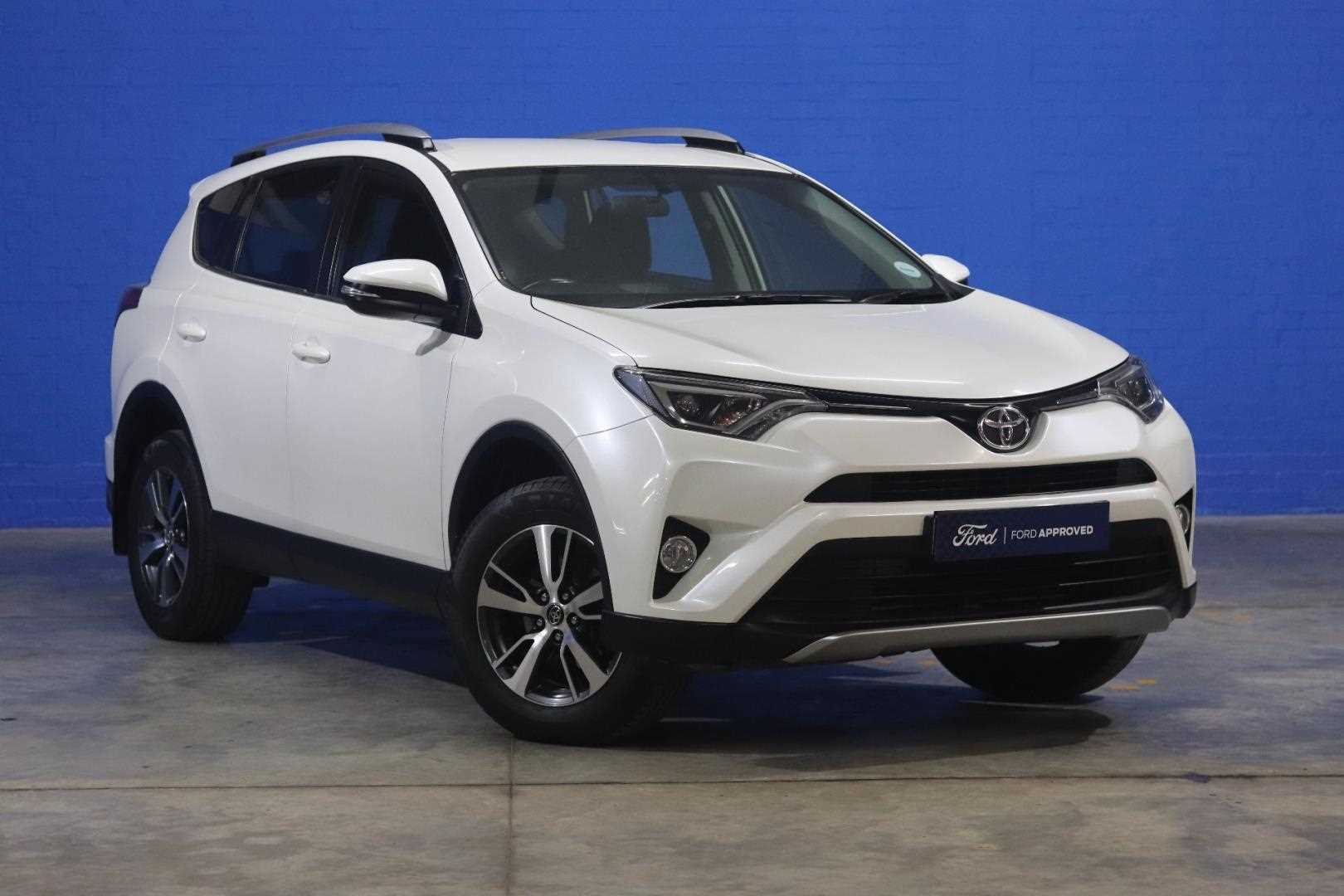 Toyota-2.0 GX CVT2019-Eastern-Cape-Motors-Showroom Used