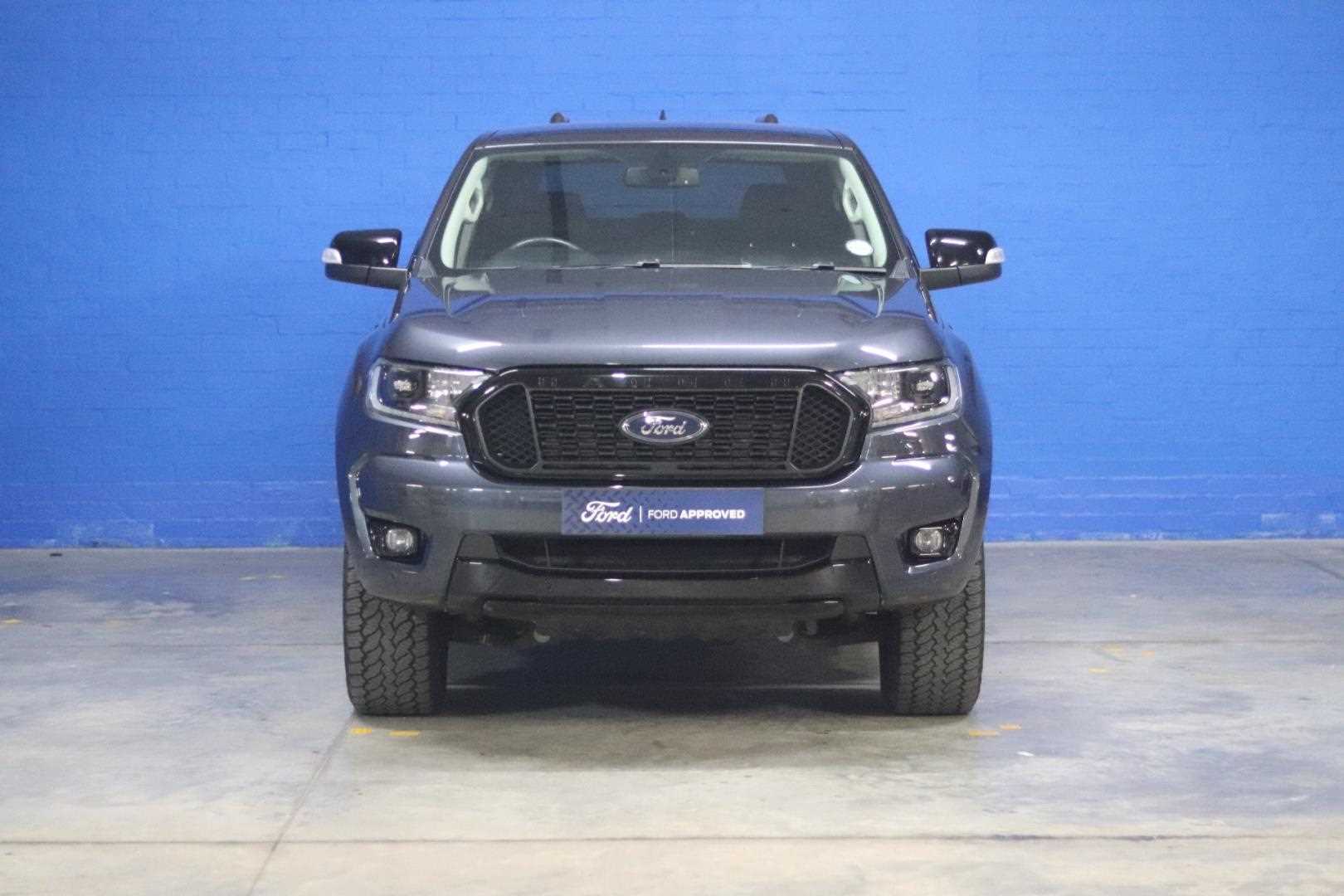 Ford-FX4 2.0D D/C P/U A/T 4X22021-Eastern-Cape-Motors-Showroom Used