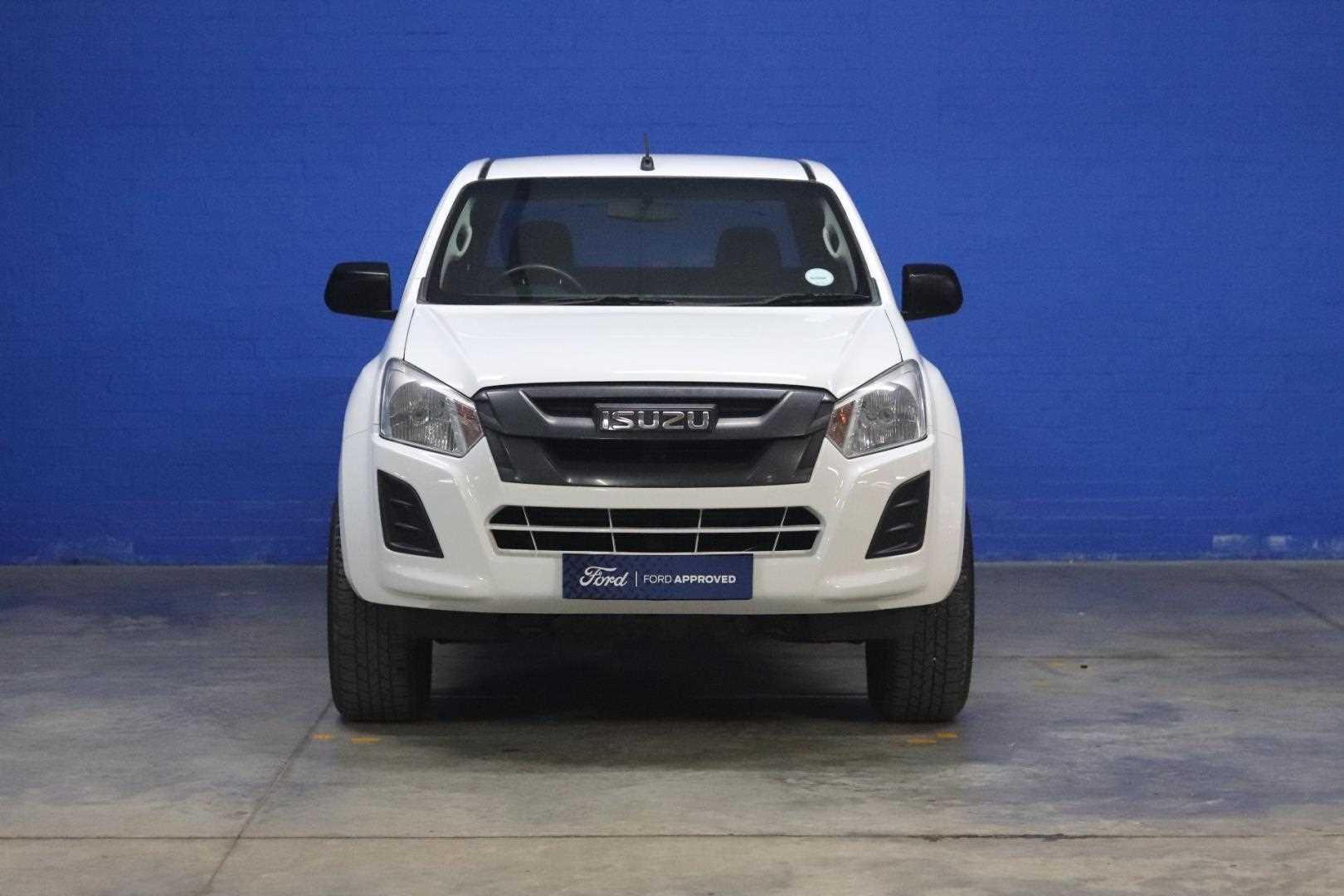 Isuzu-250 HO E/Cab P/U A/T 4X22021-Eastern-Cape-Motors-Showroom Used