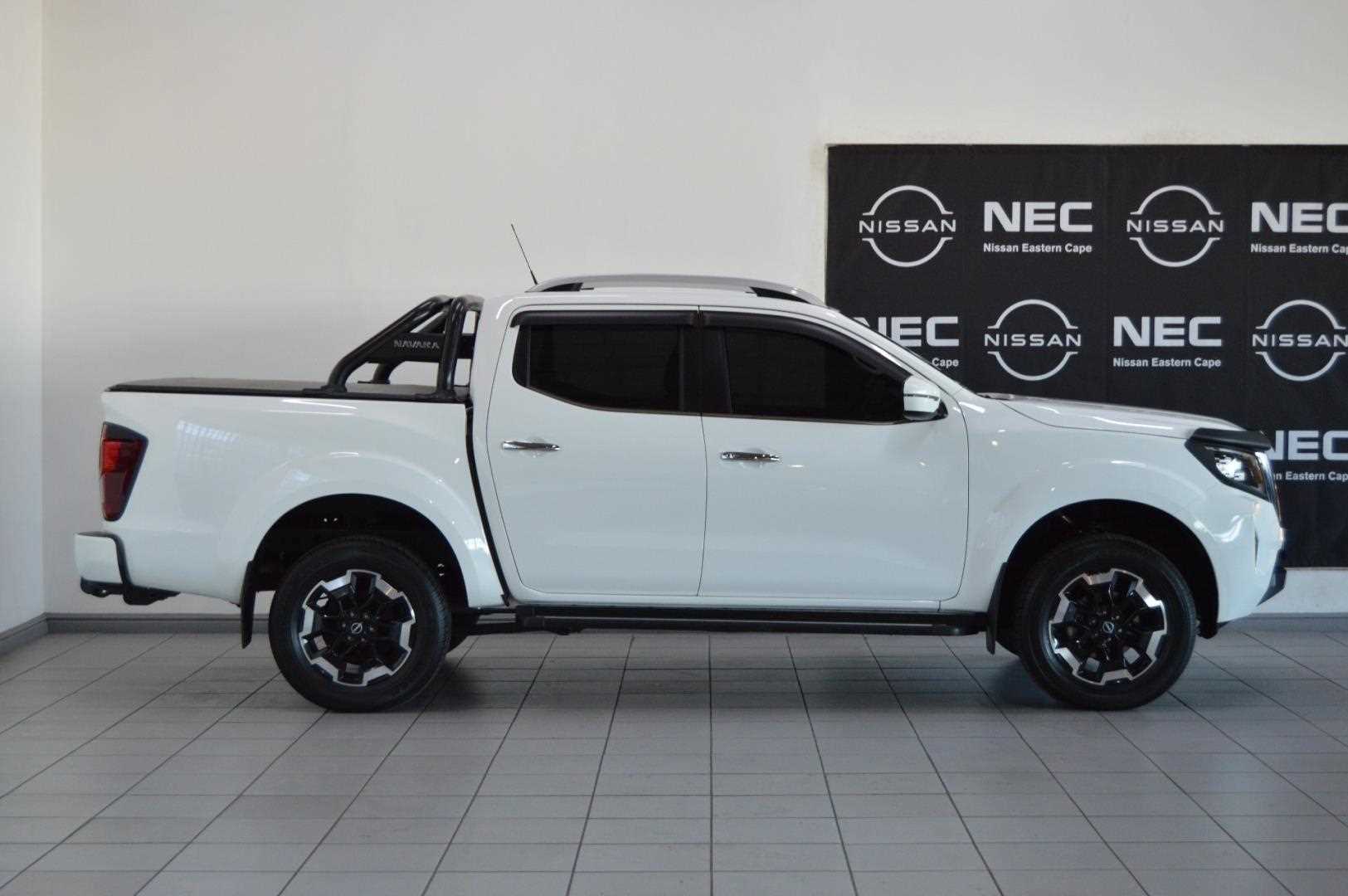 Nissan-2.5D LE 4X4 Plus AT  Double Cab2025-Eastern-Cape-Motors-Demonstrator