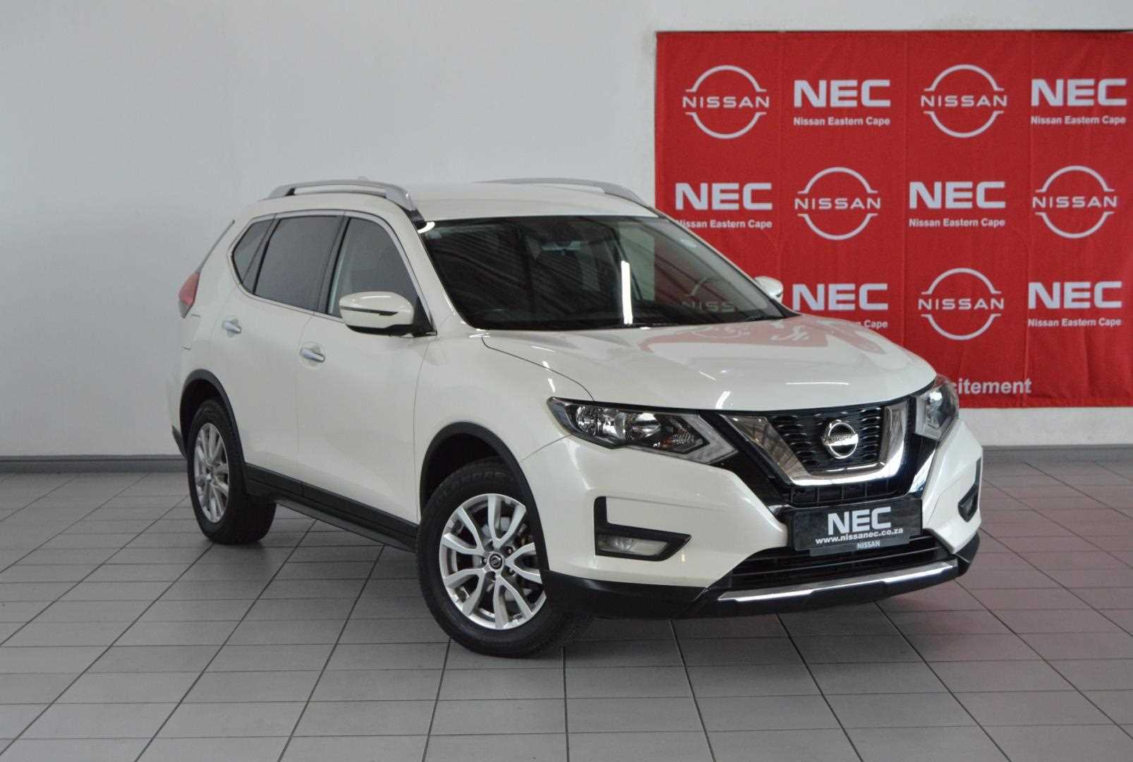 Nissan-2.5 Acenta 4X4 CVT2020-Eastern-Cape-Motors-Refurb