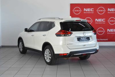 Nissan-2.5 Acenta 4X4 CVT2020-Eastern-Cape-Motors-Refurb