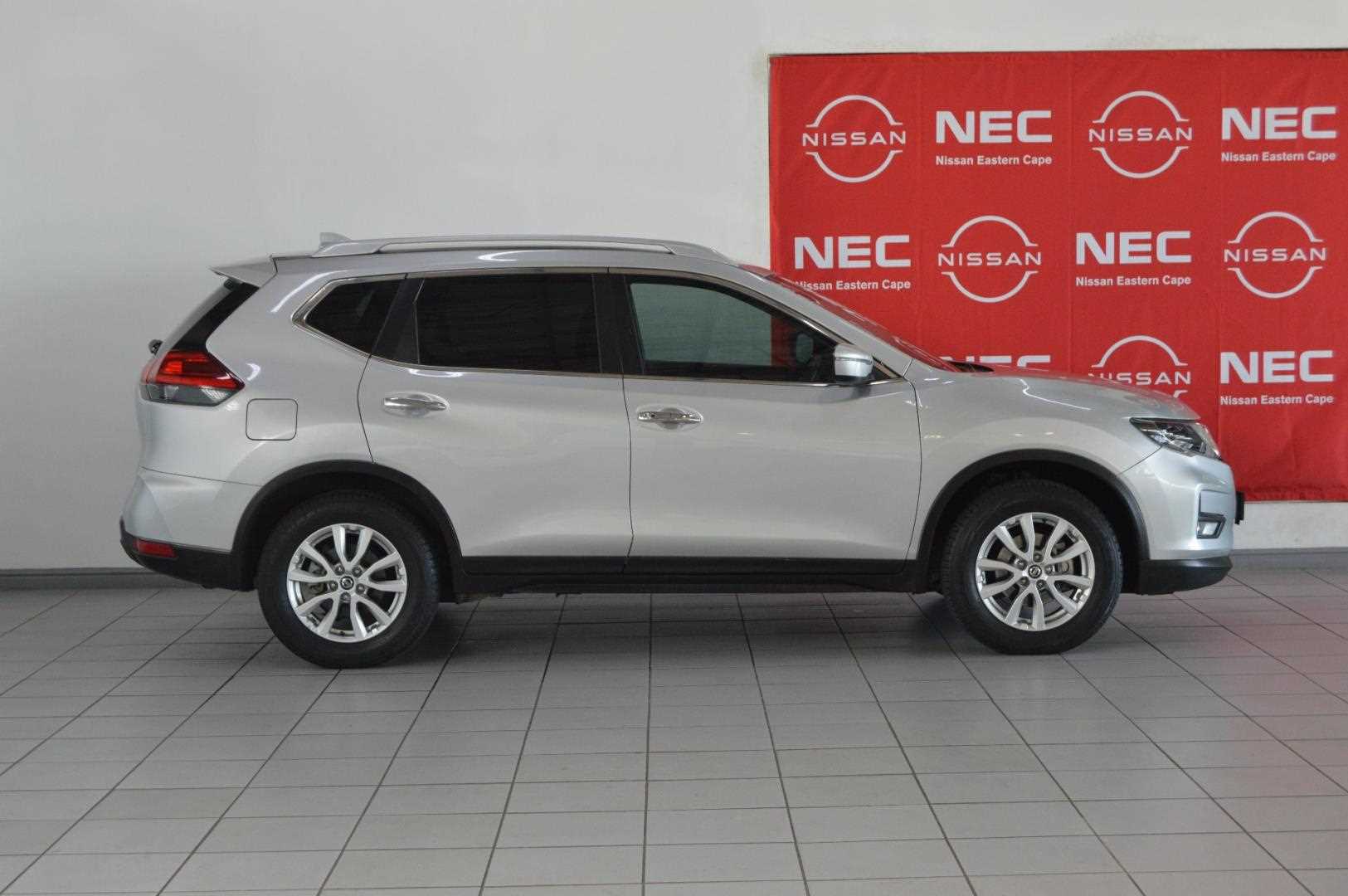 Nissan-2.5 Acenta 4X4 CVT2021-Eastern-Cape-Motors-Refurb