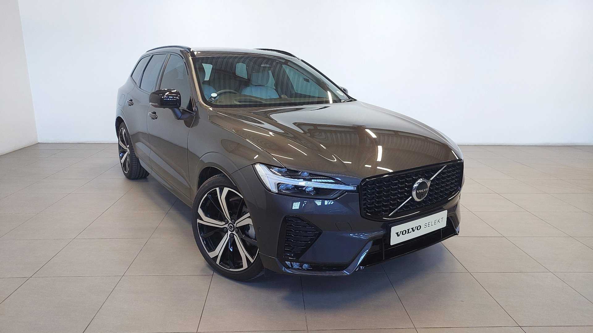 VOLVO-XC60 B5 ULTIMATE/ULTRA DARK GEARTRONIC AWD2024-Eastern-Cape-Motors-Used Showroom
