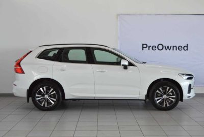 Volvo-B5 AWD Mild Hybrid Petrol Essential (MY24)2024-Eastern-Cape-Motors-Demo Loaner/Fleet