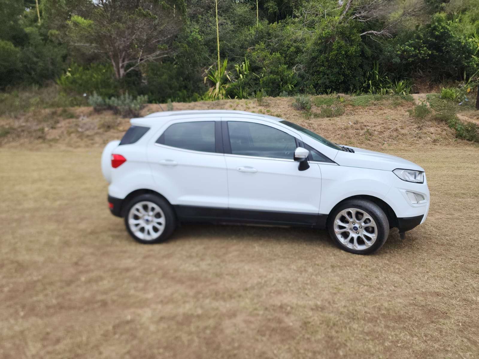 Ford-1.0 Ecoboost Titanium2021-Eastern-Cape-Motors-Showroom