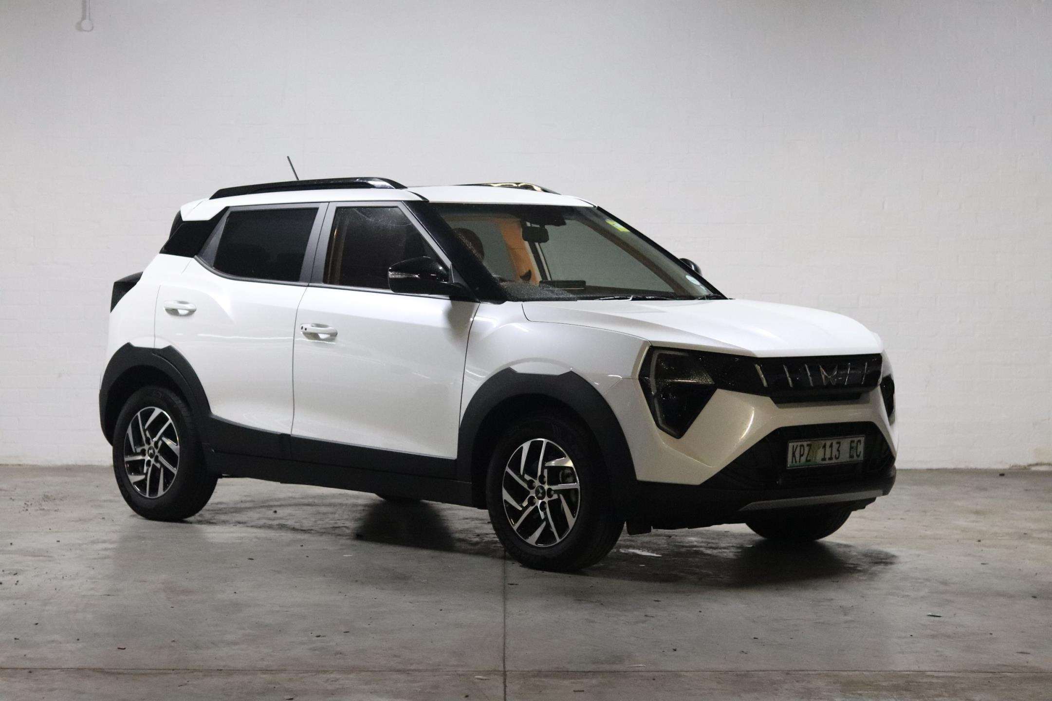 Mahindra-1.2 AX5 AT2024-Eastern-Cape-Motors-Demo/Loaner Fleet