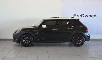 Mini-A/T F55 LCi2022-Eastern-Cape-Motors-Mazda Showroom