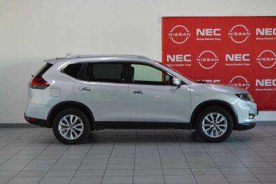 Nissan-2.5 Acenta 4X4 CVT2020-Eastern-Cape-Motors-Demonstrator