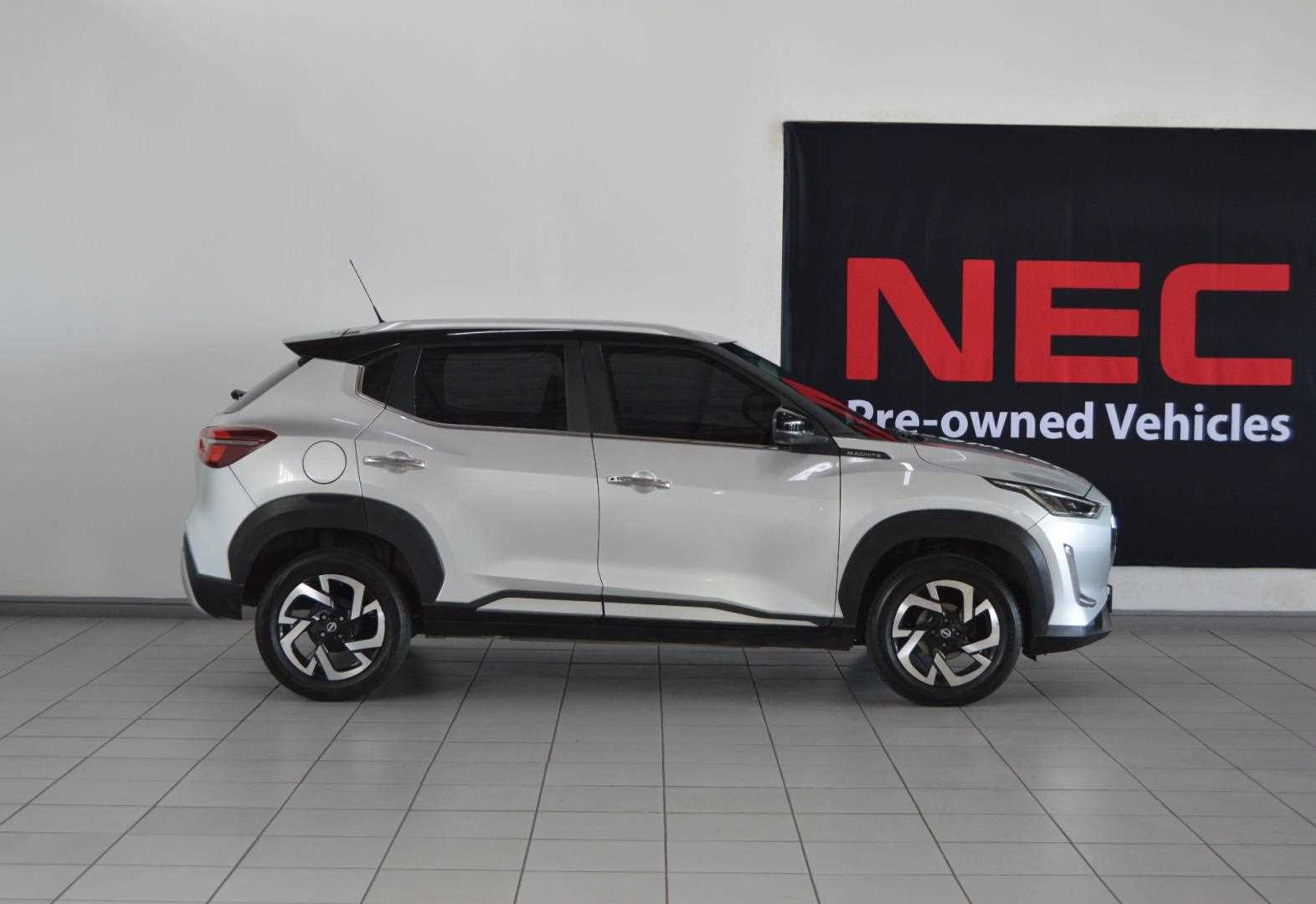 Nissan-1.0T Acenta Plus2021-Eastern-Cape-Motors-Demonstrator