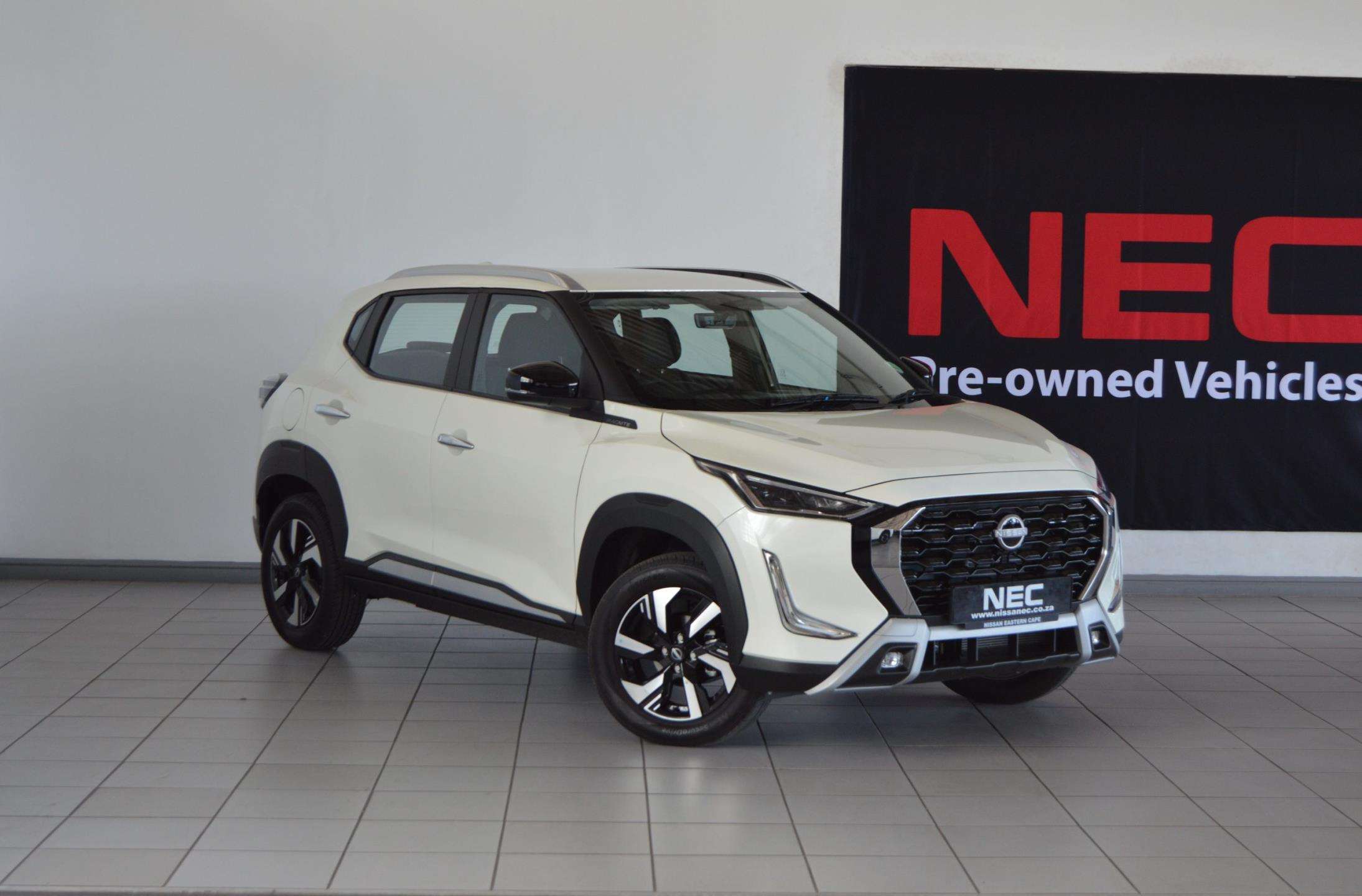 Nissan-1.0 Turbo Acenta CVT (DD0)2025-Eastern-Cape-Motors-Demonstrator