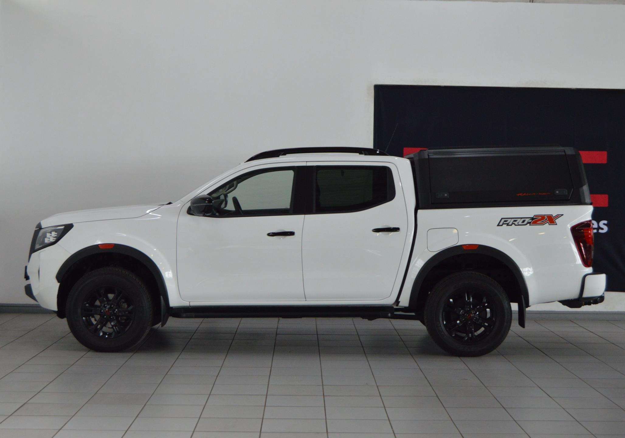 Nissan-2.5D Pro-2X 4X2 AT Double Cab2026-Eastern-Cape-Motors-Demonstrator