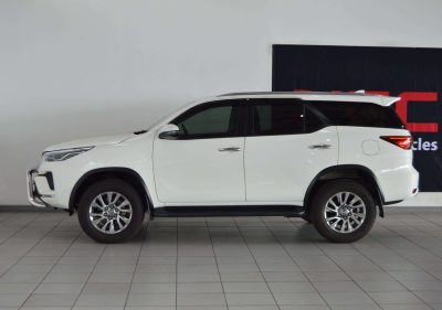 Toyota-2.8GD-6 4X2 AT2021-Eastern-Cape-Motors-Refurb