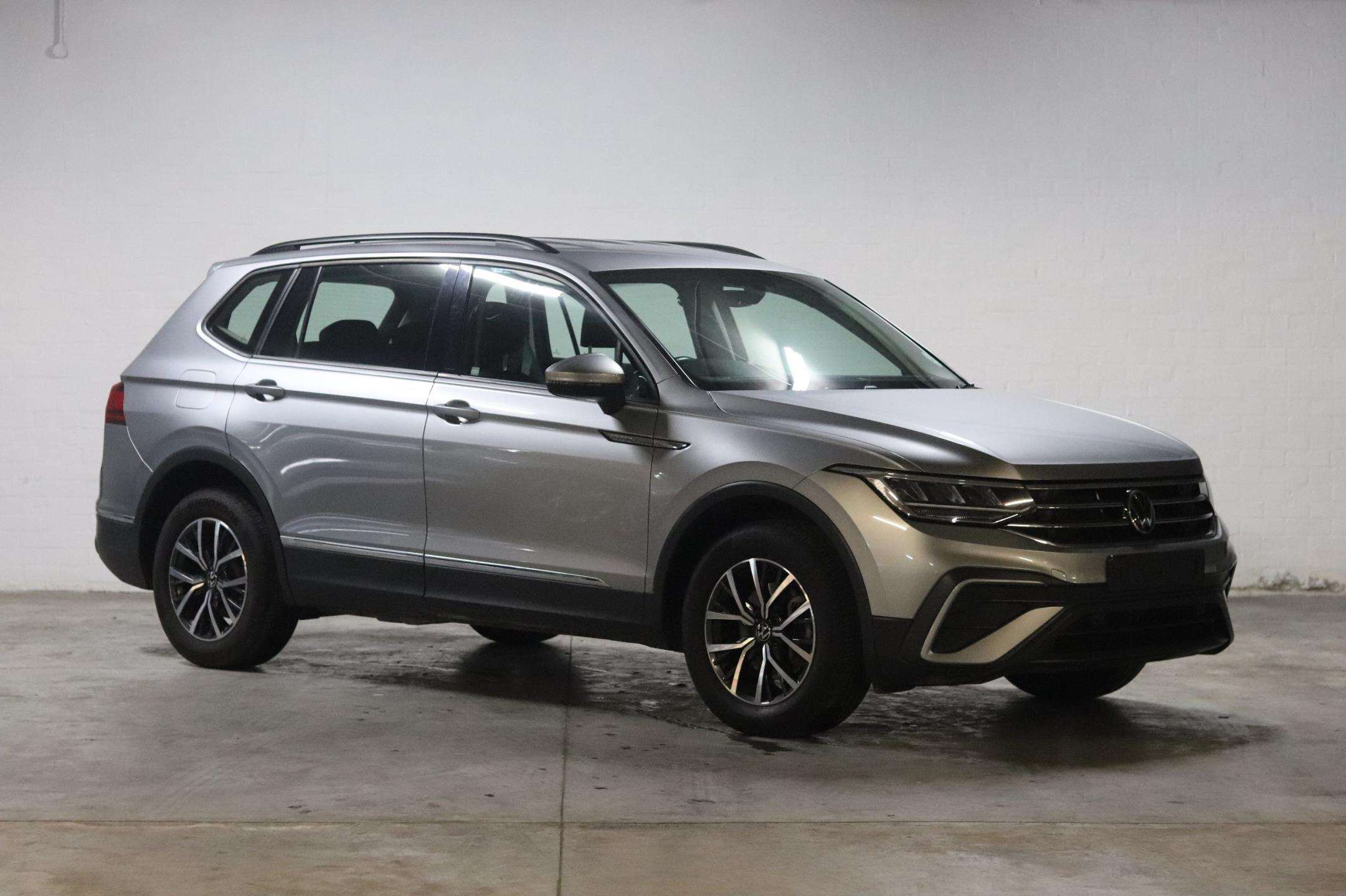 Volkswagen-Allspace 1.4 TSI DSG (110KW)2024-Eastern-Cape-Motors-Used Showroom