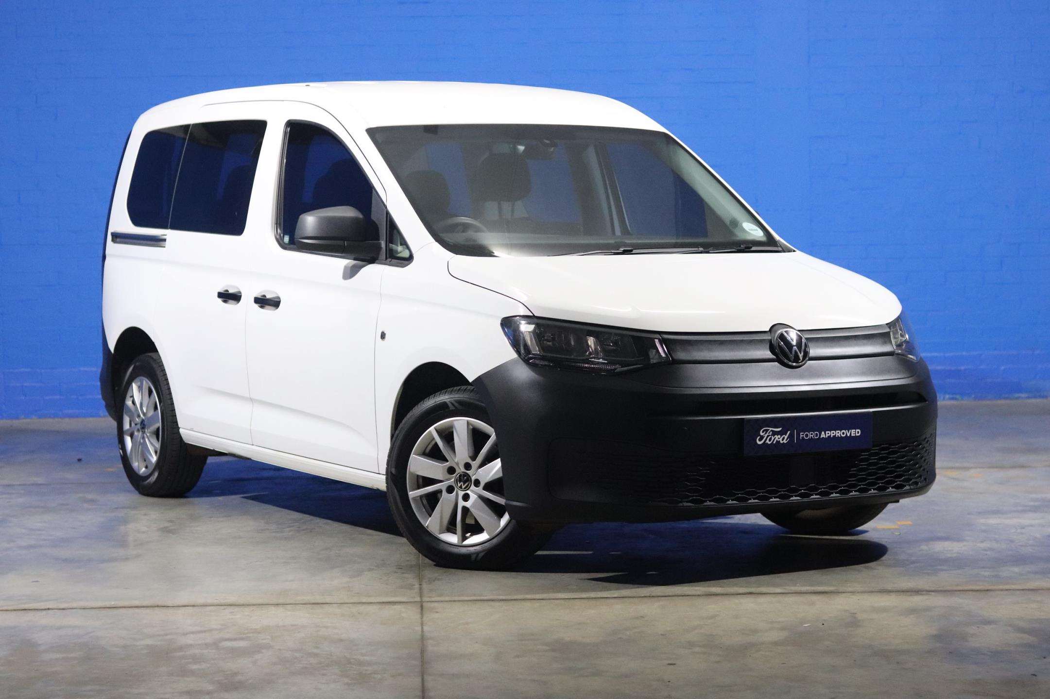 Volkswagen-Kombi 1.6i (7 Seat)2024-Eastern-Cape-Motors-Showroom Used