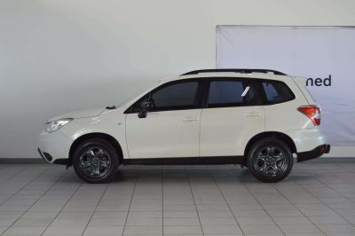 Subaru-2.5 X AWD CVT2016-Eastern-Cape-Motors-Used Car Lot