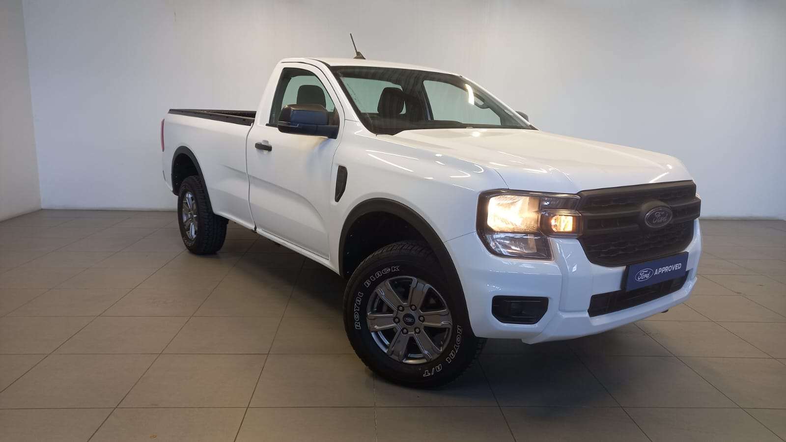 FORD-RANGER 2.0D XL HR 4X4 S/C P/U2023-Eastern-Cape-Motors-Showroom Used