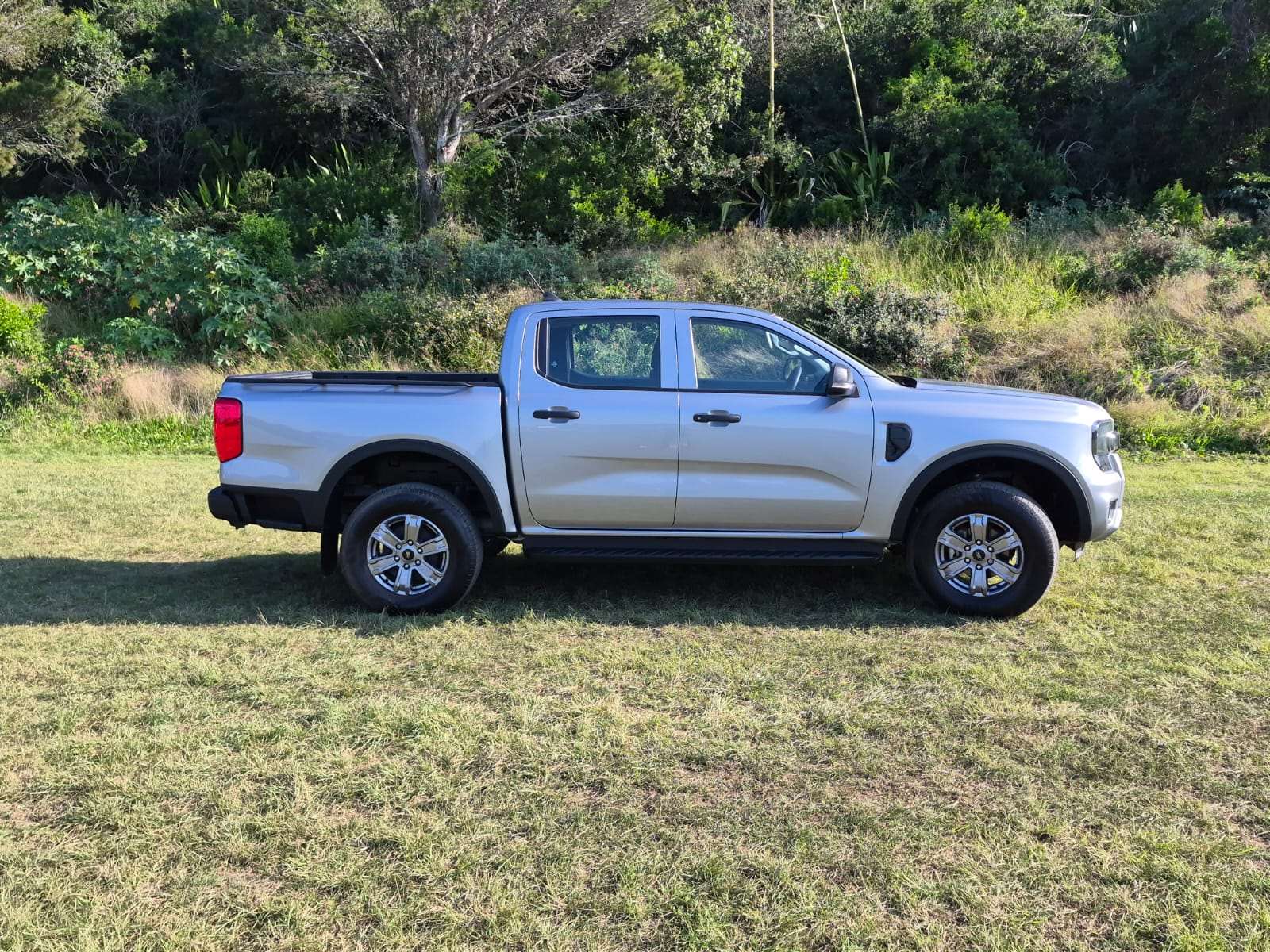Ford-LE4V 2.0LTurbo Double Cab XL 4X2 6AT2026-Eastern-Cape-Motors-Demo/Loaner Fleet