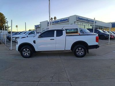 Ford-2.0L Turbo Super Cab XL 4x4 HR 6AT2024-Eastern-Cape-Motors-Showroom