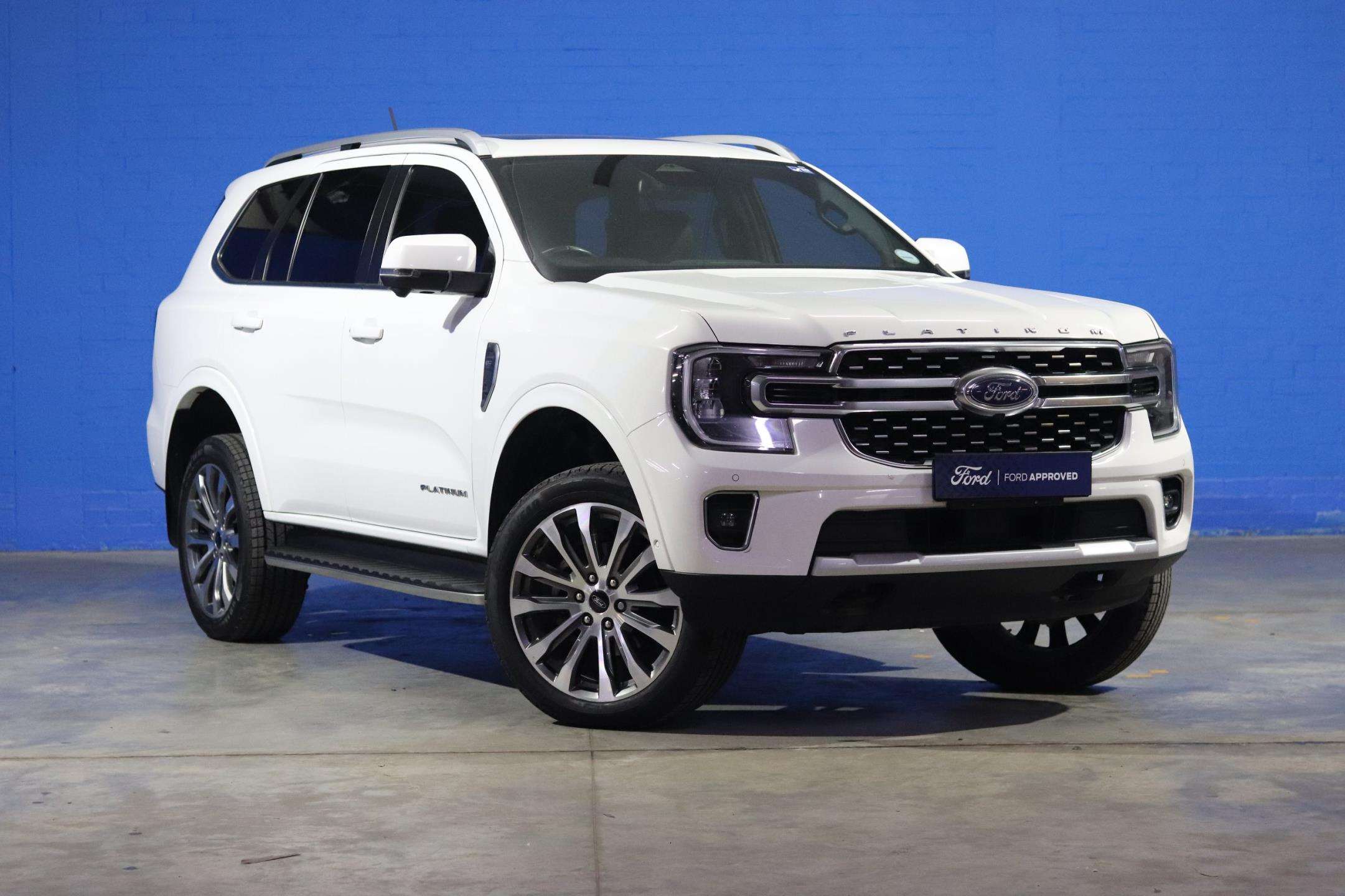 Ford-3.0D V6 A/T AWD2023-Eastern-Cape-Motors-Showroom Used