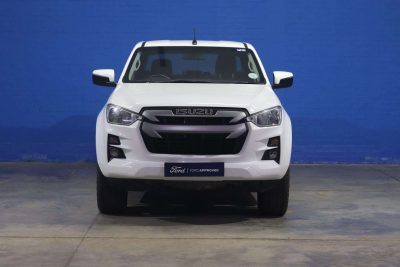 Isuzu-1.9 DDI HR LS D/C P/U A/T 4X22024-Eastern-Cape-Motors-Showroom Used