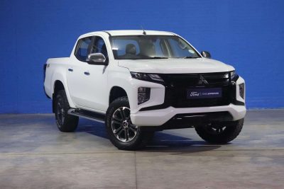 Mitsubishi-2.4 Di-DC D/C P/U MT 4X42022-Eastern-Cape-Motors-Showroom Used
