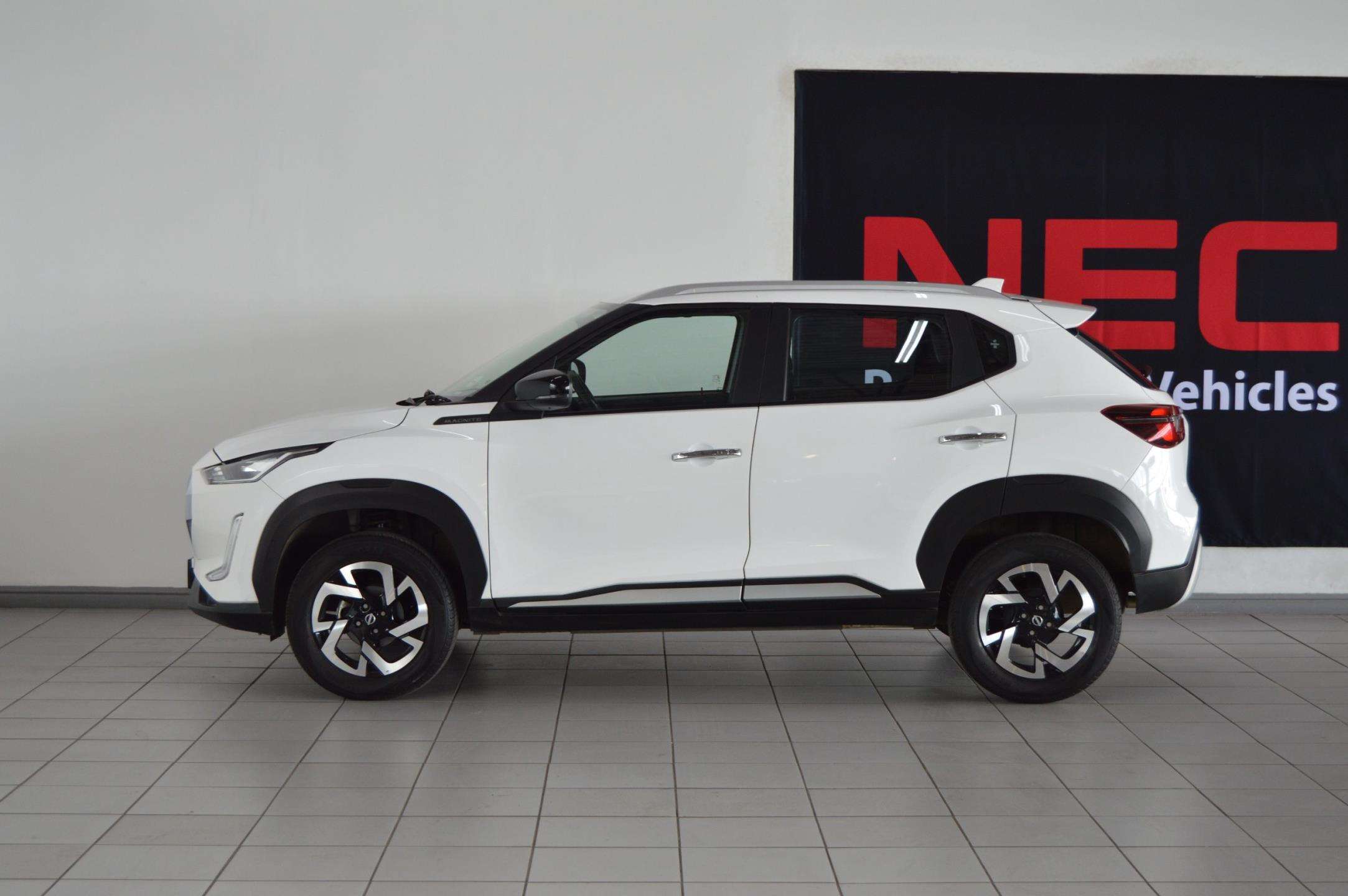 Nissan-1.0 Turbo Acenta2025-Eastern-Cape-Motors-Demonstrator