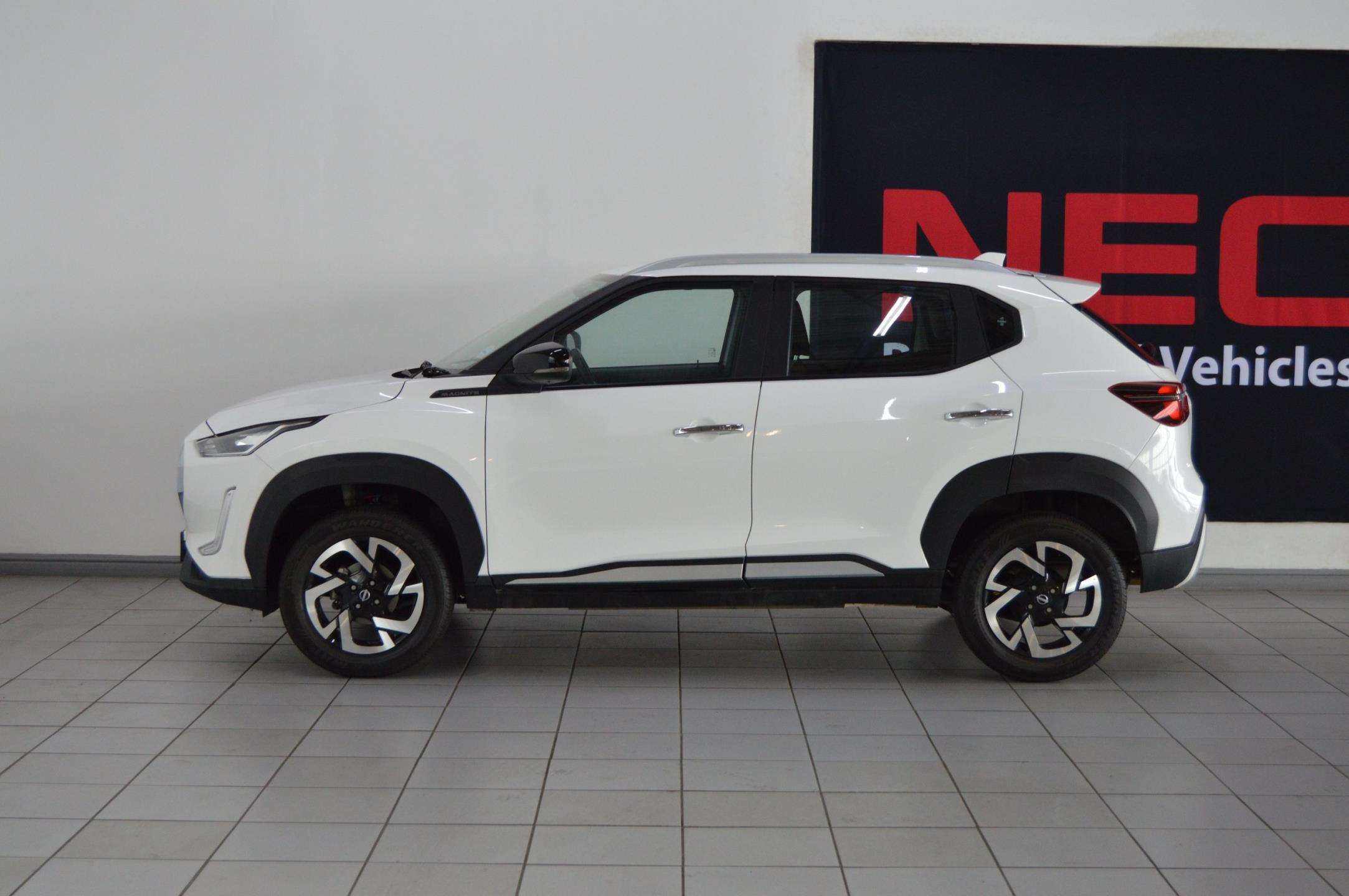 Nissan-1.0 Turbo Acenta2024-Eastern-Cape-Motors-Demonstrator