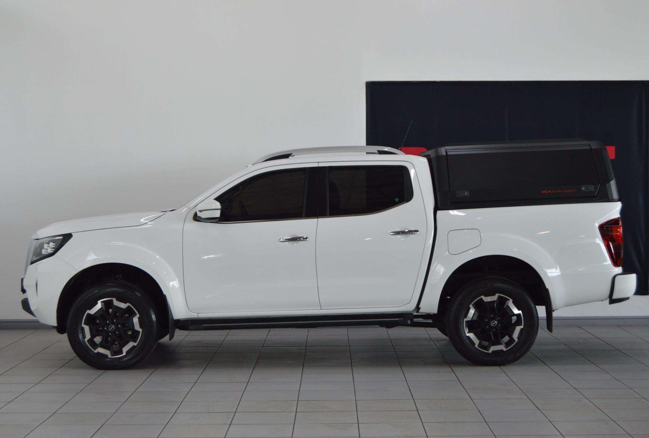 Nissan-2.5D LE Plus 4X4 AT Double Cab2026-Eastern-Cape-Motors-Demonstrator