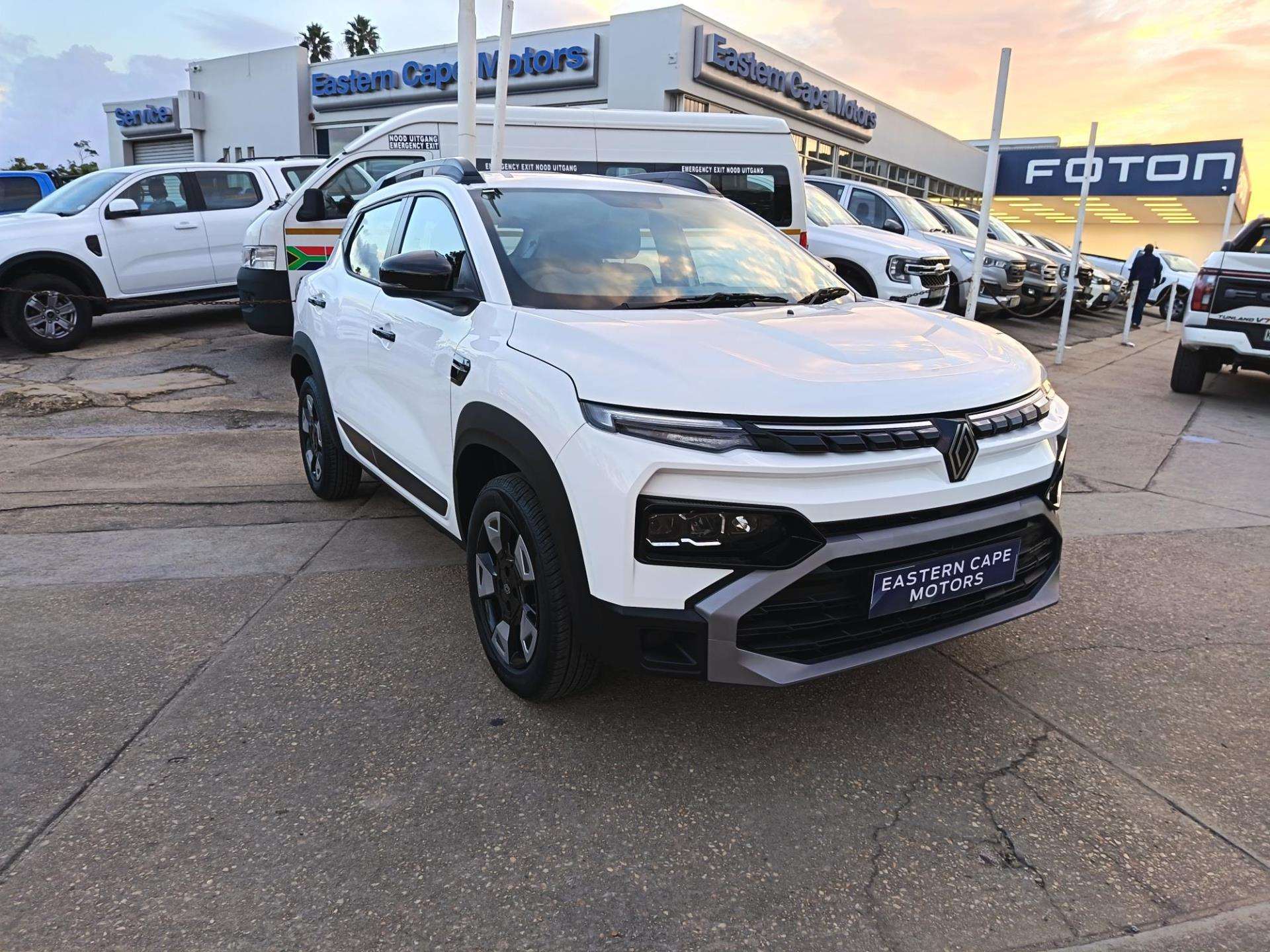 Renault-1.0L Techno2026-Eastern-Cape-Motors-Showroom