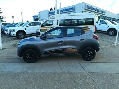 Renault-1.0L Limited ED 10 YR2026-Eastern-Cape-Motors-Showroom