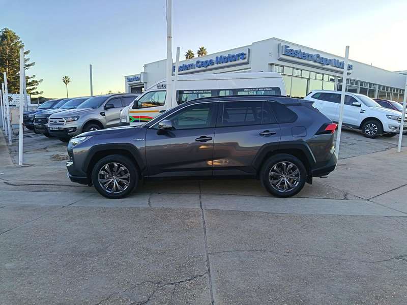 Toyota-2.5 GX-R Hybrid CVT E-Four2024-Eastern-Cape-Motors-Showroom