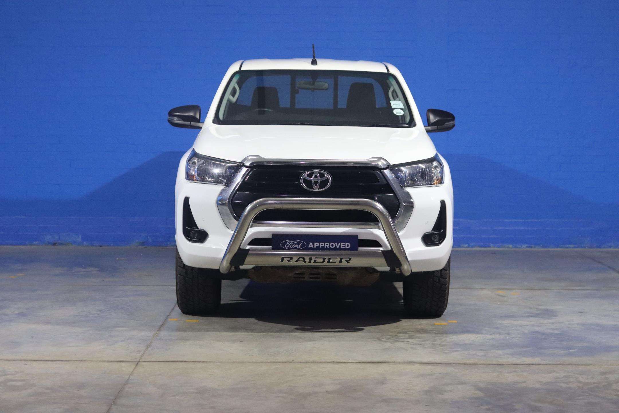 Toyota-2.4 GD-6 R/B Raider E/Cab P/U MT 4X22023-Eastern-Cape-Motors-Showroom Used