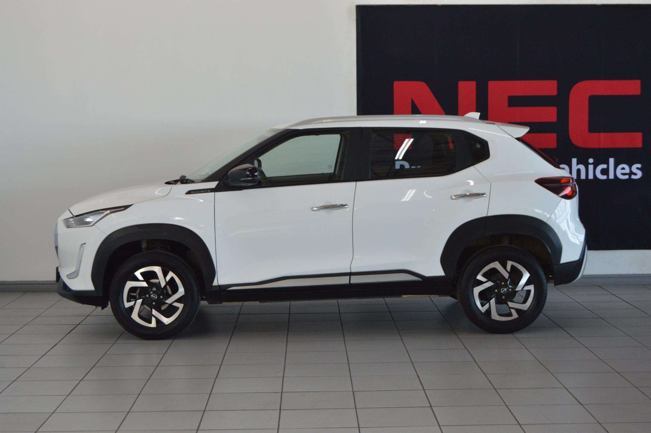 Nissan-1.0 Turbo Acenta2025-Eastern-Cape-Motors-Demonstrator