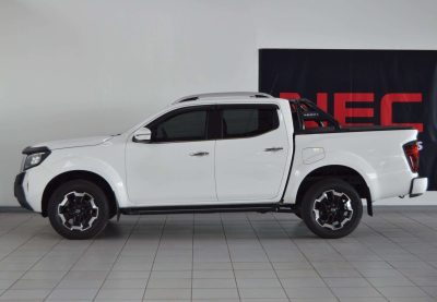 Nissan-2.5D LE Plus 4X2 AT Double Cab2026-Eastern-Cape-Motors-Demonstrator
