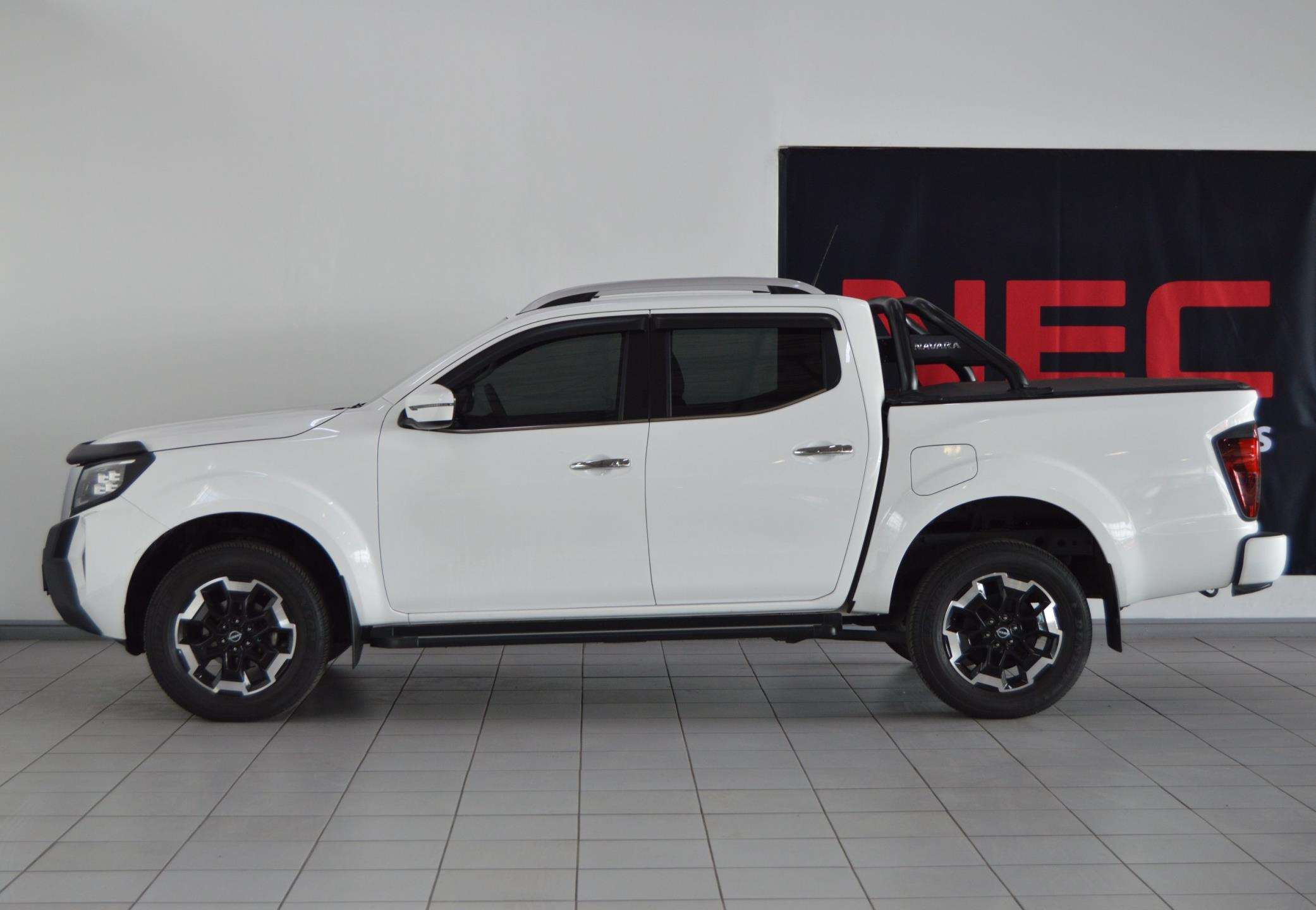 Nissan-2.5D LE Plus 4X2 AT Double Cab2026-Eastern-Cape-Motors-Demonstrator