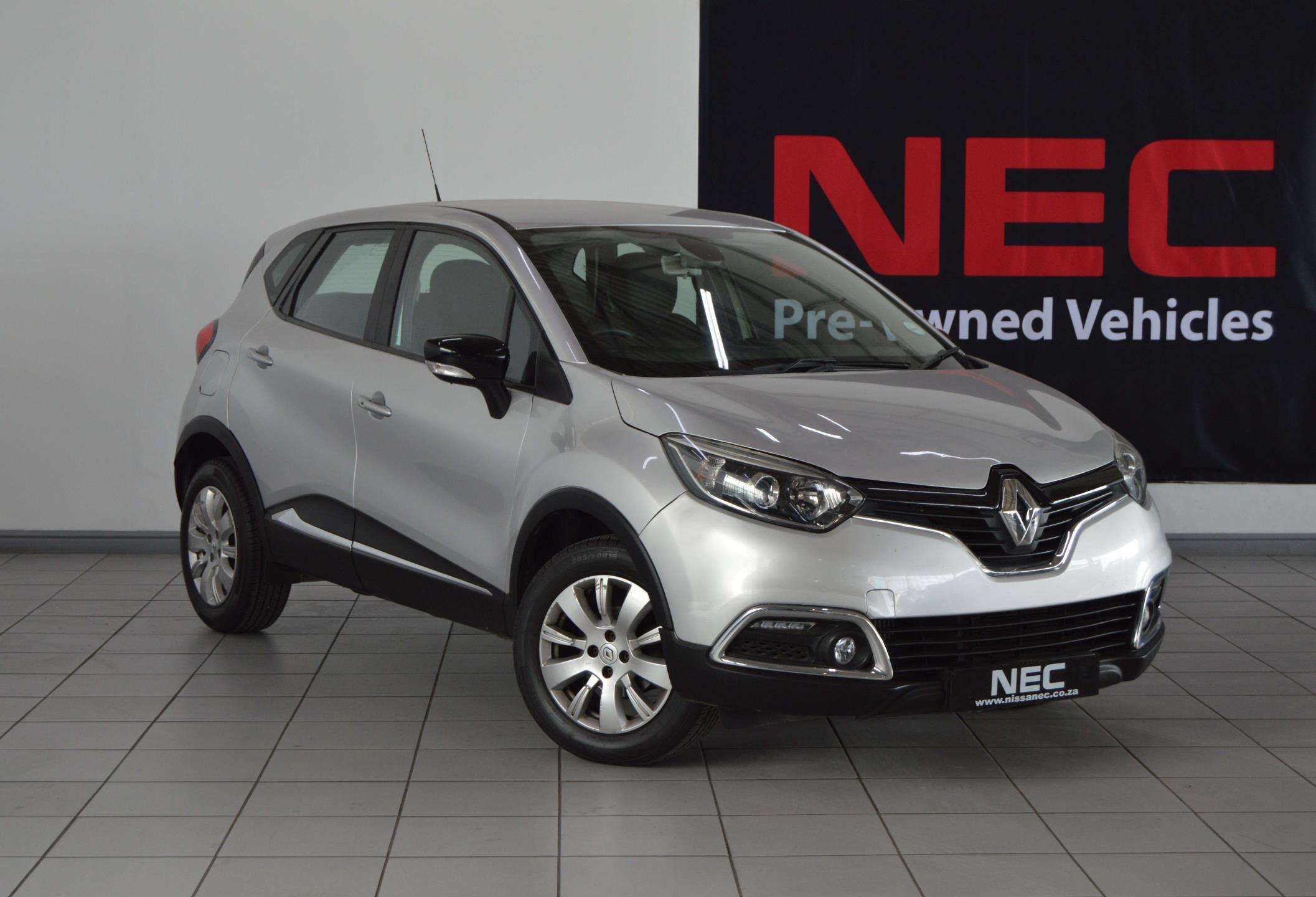 Renault-900T Expression 5DR (66KW)2017-Eastern-Cape-Motors-Dealer On Line Auction