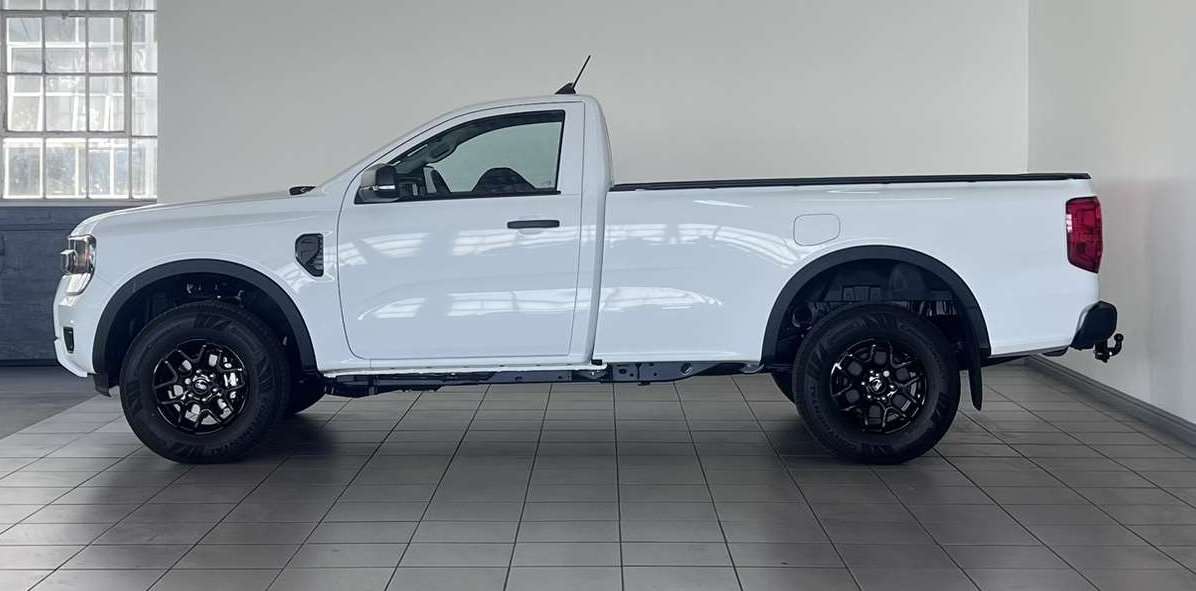 Ford-2.0L SIT SC XL 4X2 10AT (YE4B)2026-Eastern-Cape-Motors-Demo fleet
