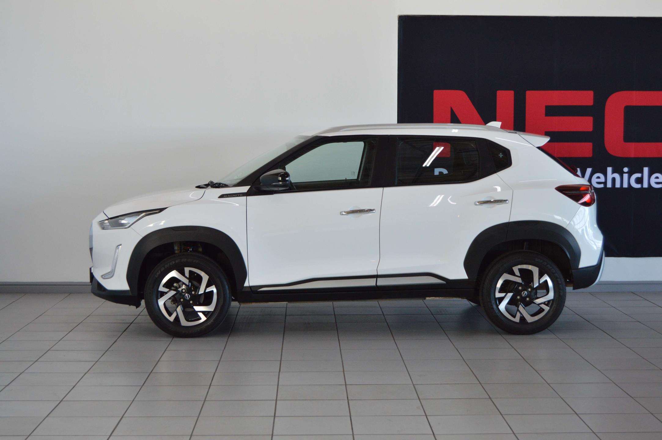 Nissan-1.0 Turbo Acenta MT (DD0)2026-Eastern-Cape-Motors-Demonstrator
