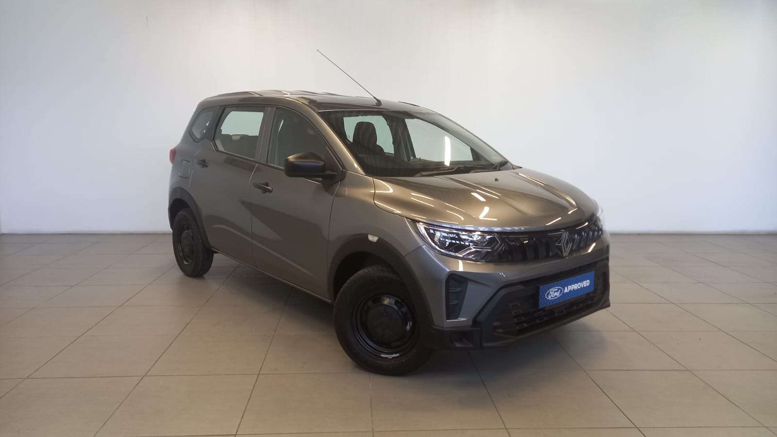 Renault-TRIBER 1.0 EVOLUTION2026-Eastern-Cape-Motors-Showroom Used
